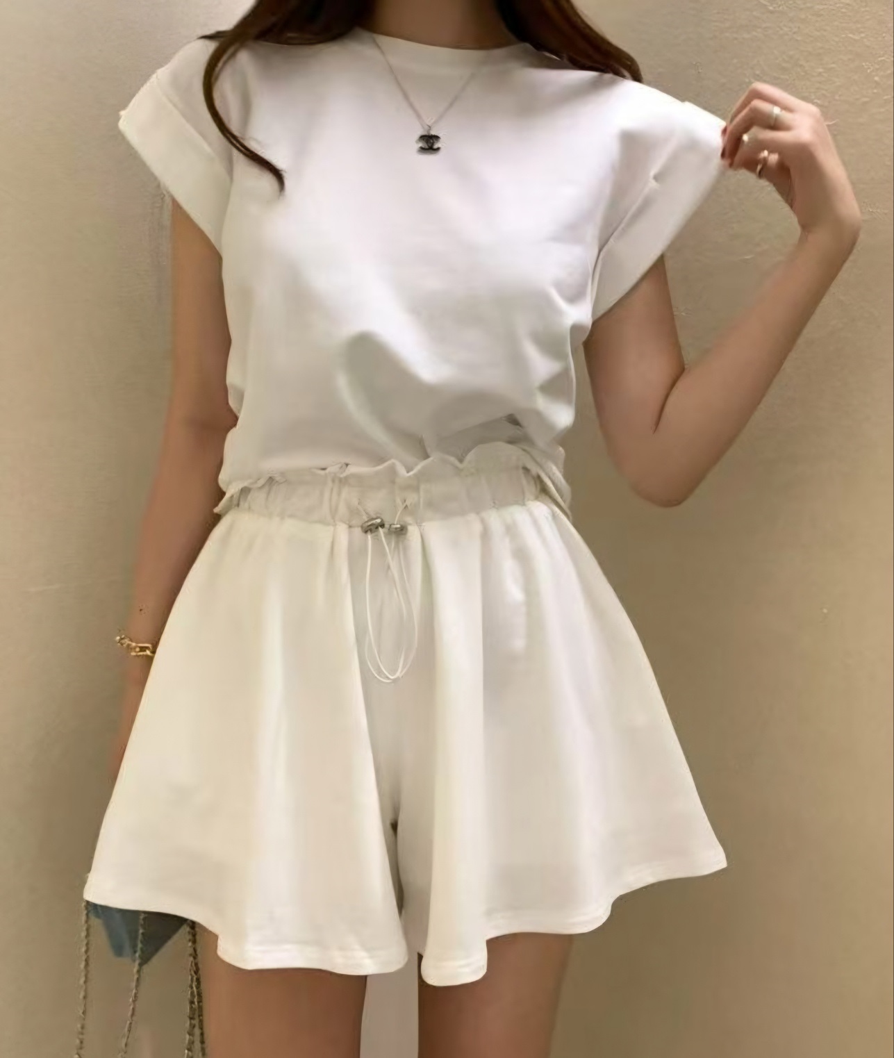 ラウンドネックドローストリングショート半袖ロールアップバックレスバックストラップセットアップTシャツショートパンツ | 詳細画像7