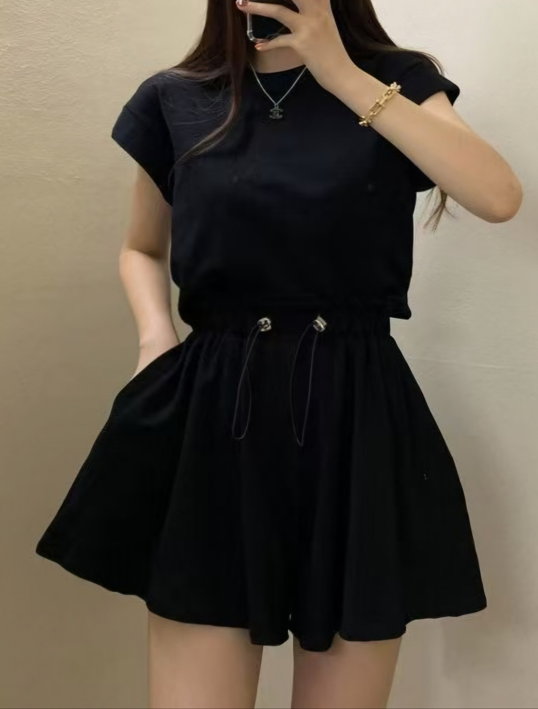 ラウンドネックドローストリングショート半袖ロールアップバックレスバックストラップセットアップTシャツショートパンツ | 詳細画像15