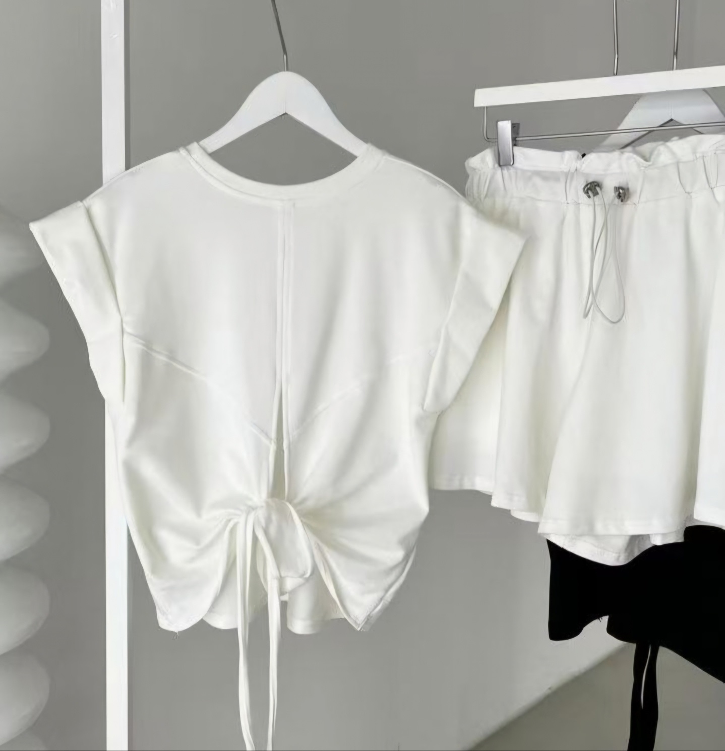 ラウンドネックドローストリングショート半袖ロールアップバックレスバックストラップセットアップTシャツショートパンツ | 詳細画像22