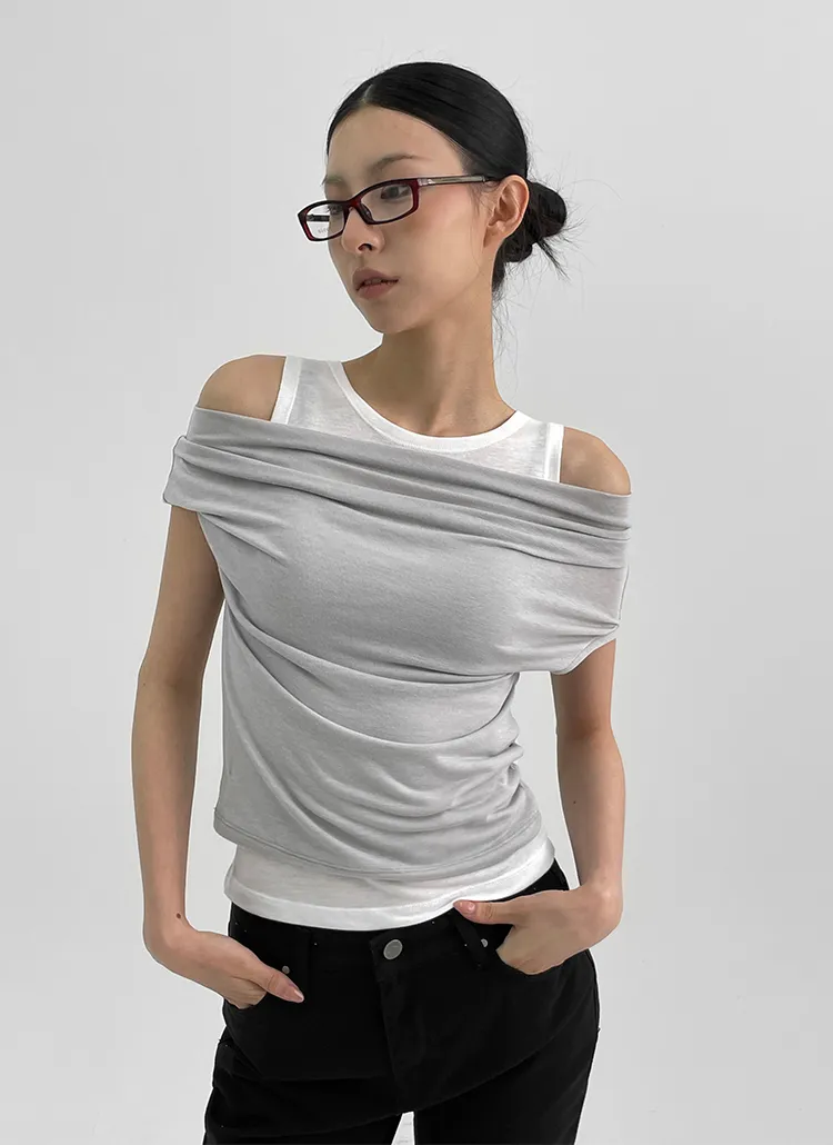 ストレッチドレープオフショルダースリムレイヤード風半袖Tシャツ | blackup | 詳細画像1