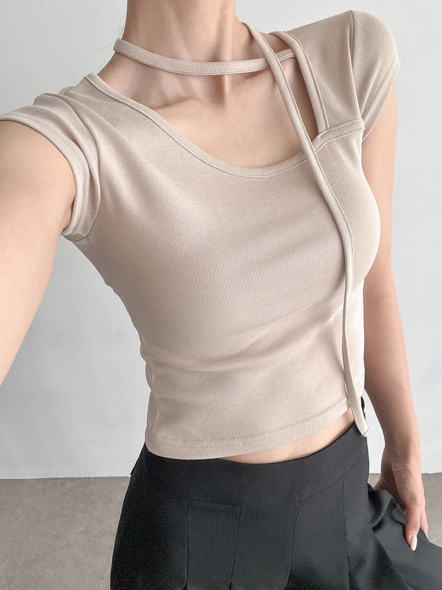 ストラップUネックフレンチスリーブクロップドスリム半袖Tシャツ | 詳細画像11