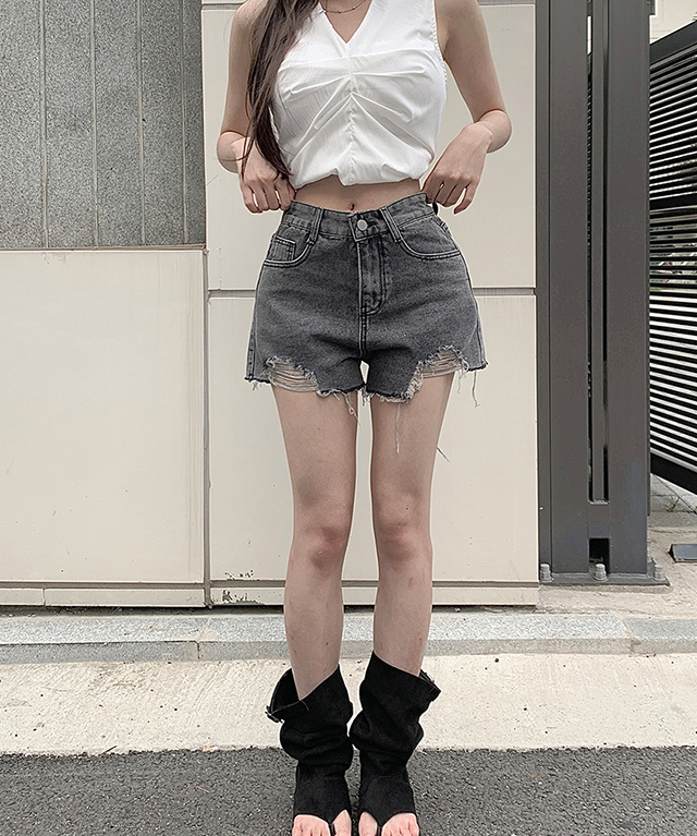 d.i.a jeans ダークデニム レース サイドリングショートパンツ d.i.a（ショートパンツ）のフリマアイテム一覧