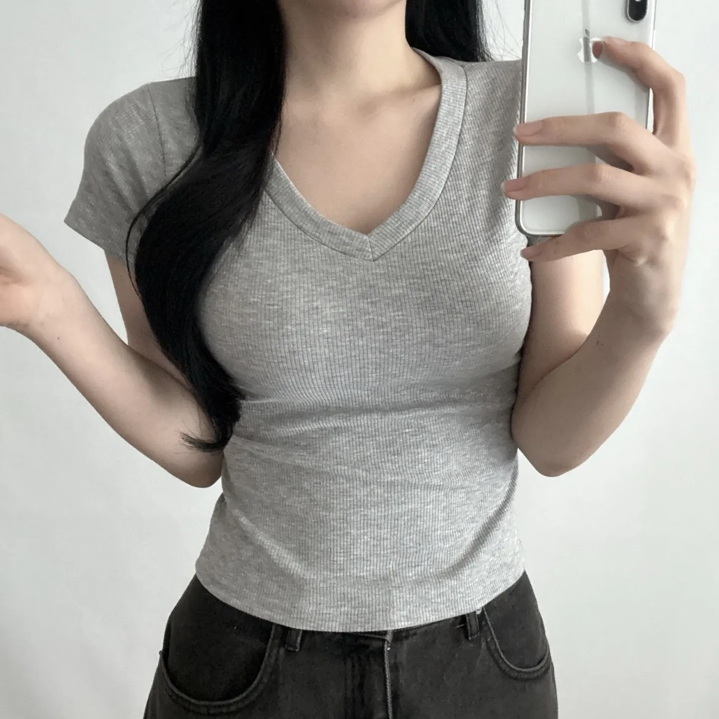 VネックスリムTシャツ | 詳細画像1