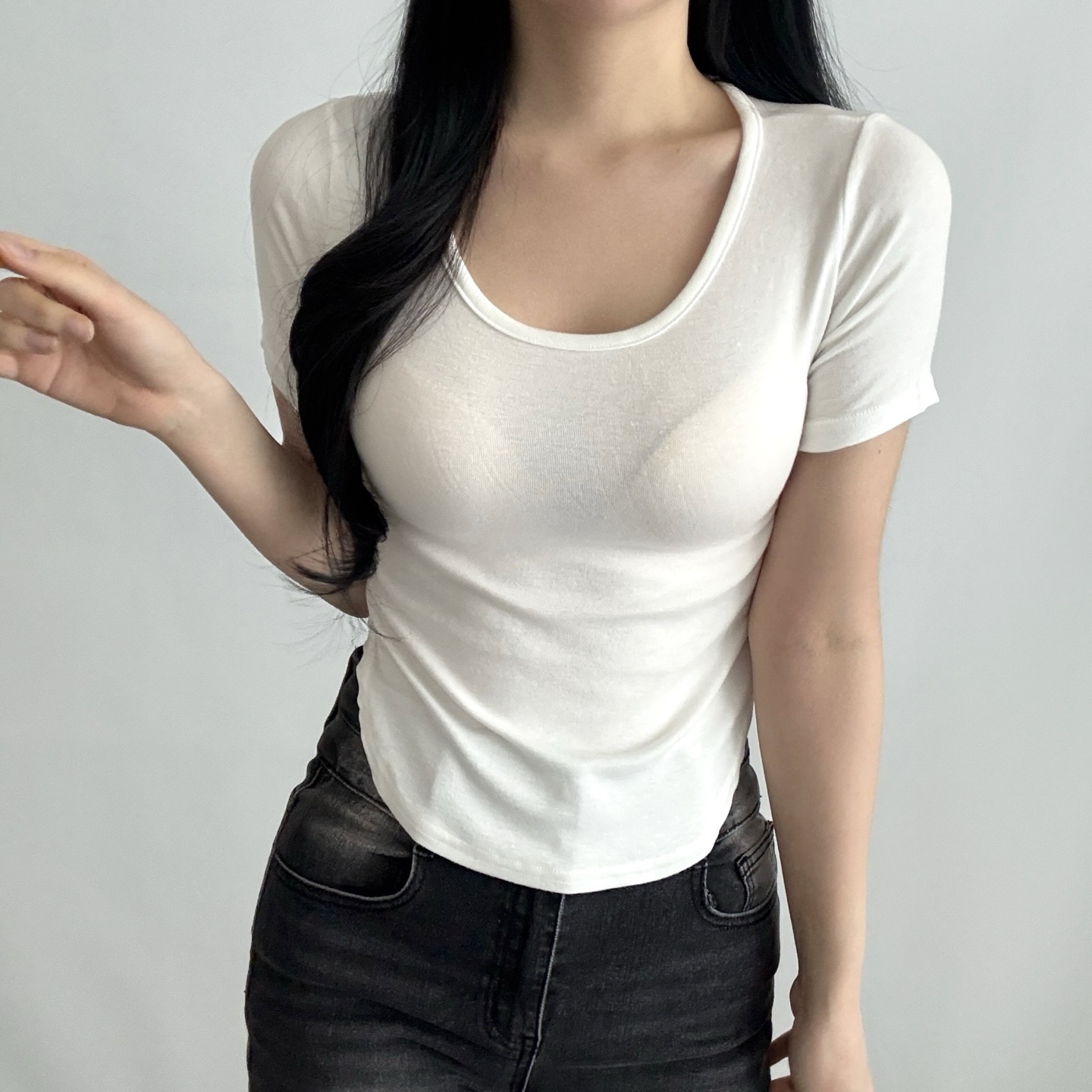 UネックスリムTシャツ | 詳細画像2