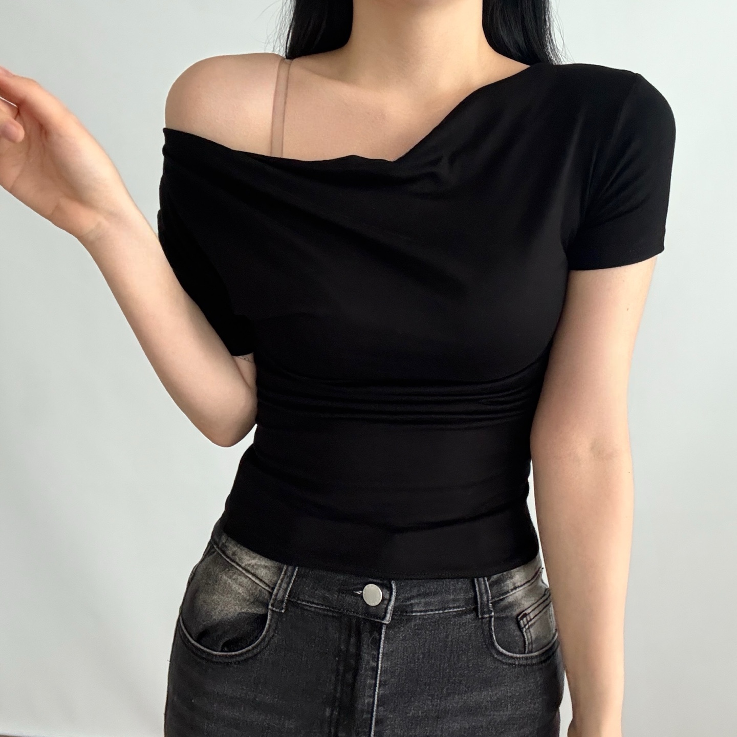 ドレープオフショルダーシャーリングTシャツ | 詳細画像7