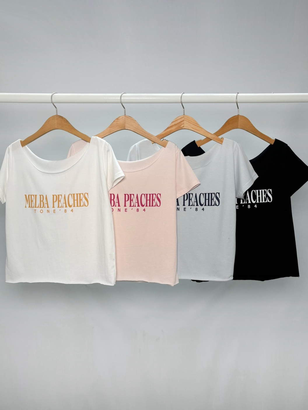 オフショルダークロップドプリントTシャツ | 詳細画像11