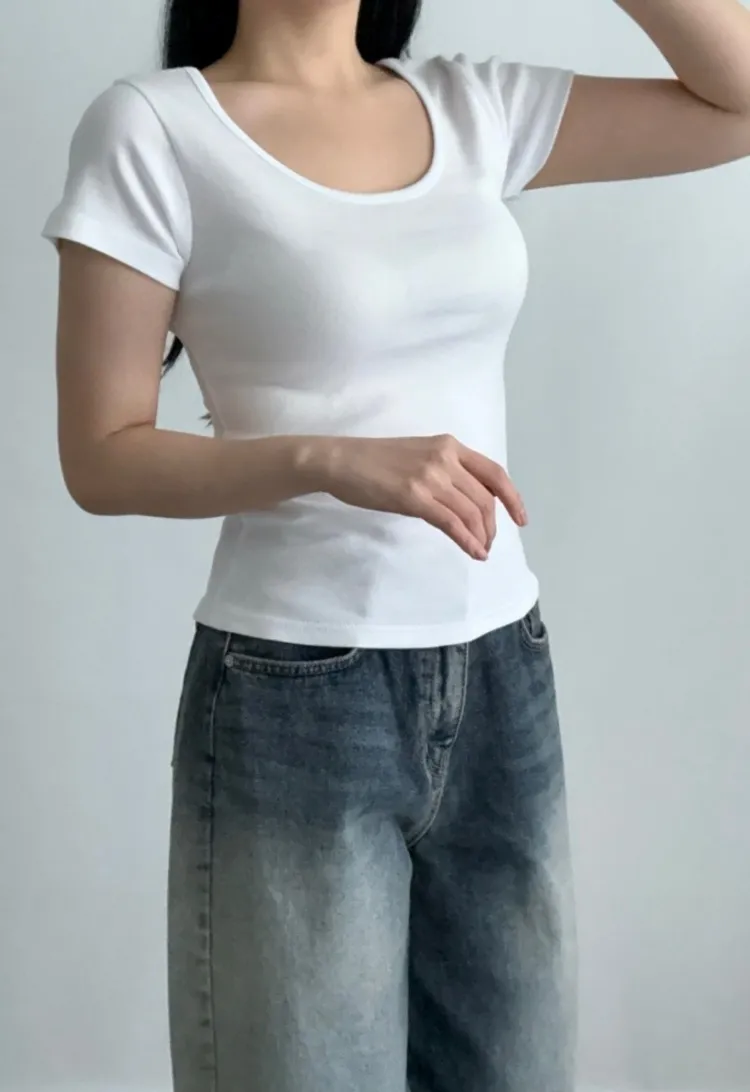 UネックスリムTシャツ | 詳細画像1