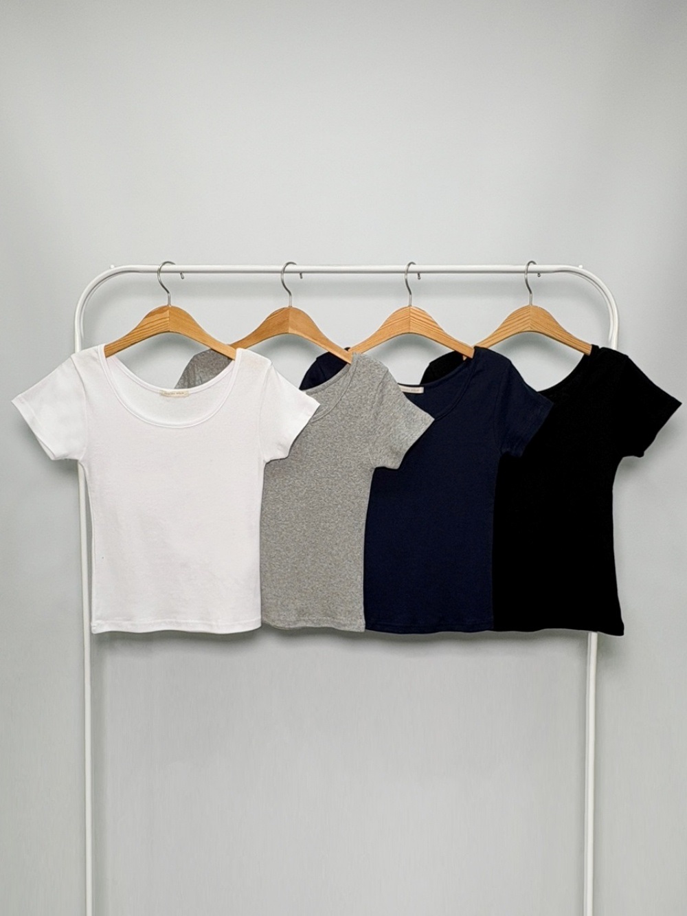 UネックスリムTシャツ | 詳細画像10