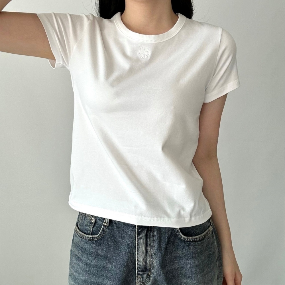 ラウンドネッククロップド刺繍Tシャツ | 詳細画像2