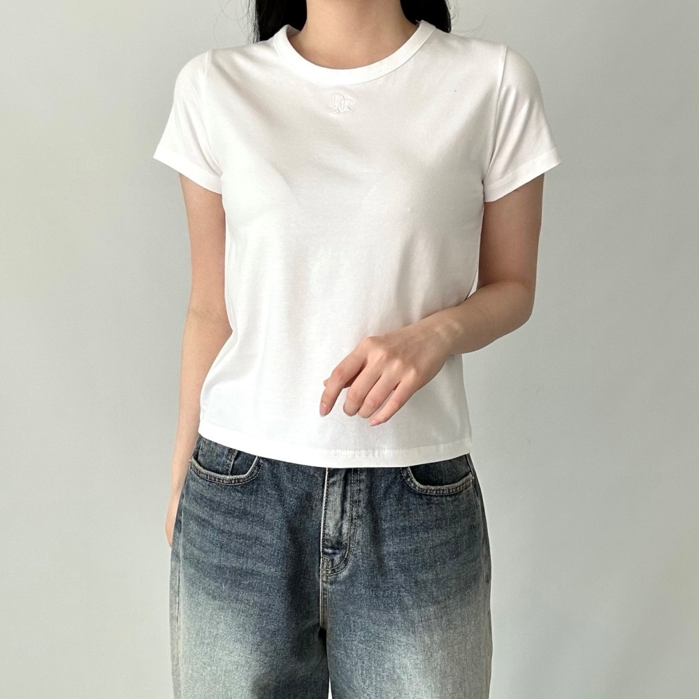 ラウンドネッククロップド刺繍Tシャツ | 詳細画像3
