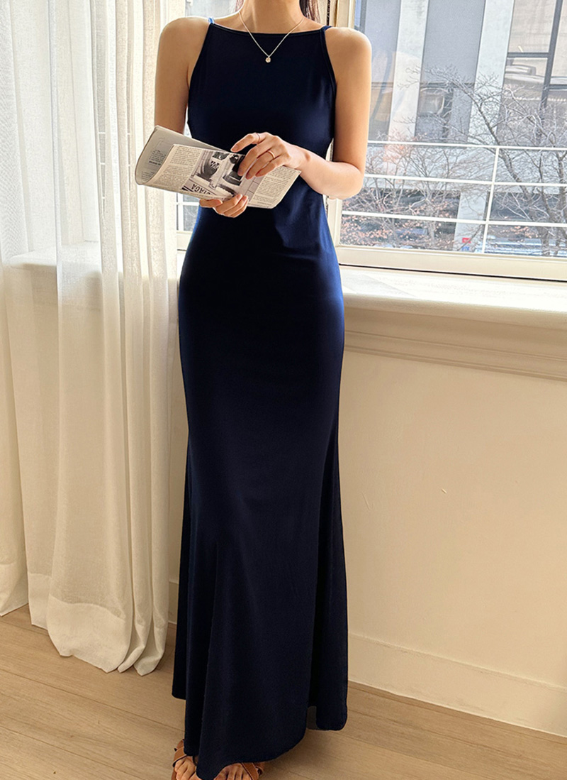 ホルターネックロング無地ワンピース | レディースファッション ホルターネックロング無地ワンピース | レディースファッション