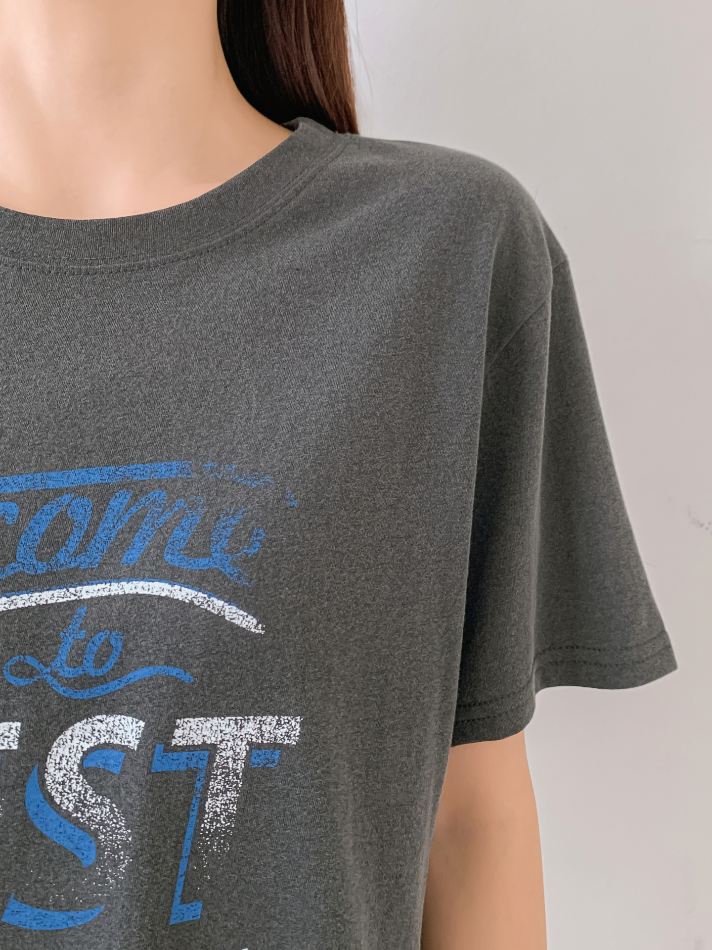 コットンラウンドネックルーズ半袖ロゴTシャツ | 詳細画像10