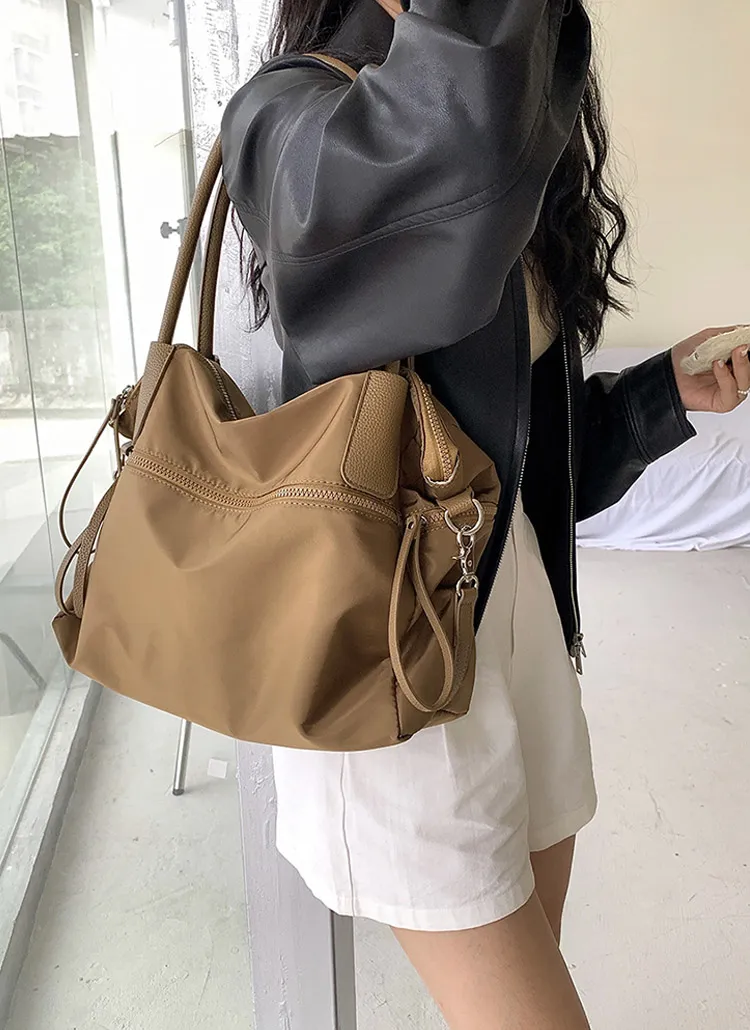 2WAYジップアップポケットショルダーバッグ | whosbag | 詳細画像1
