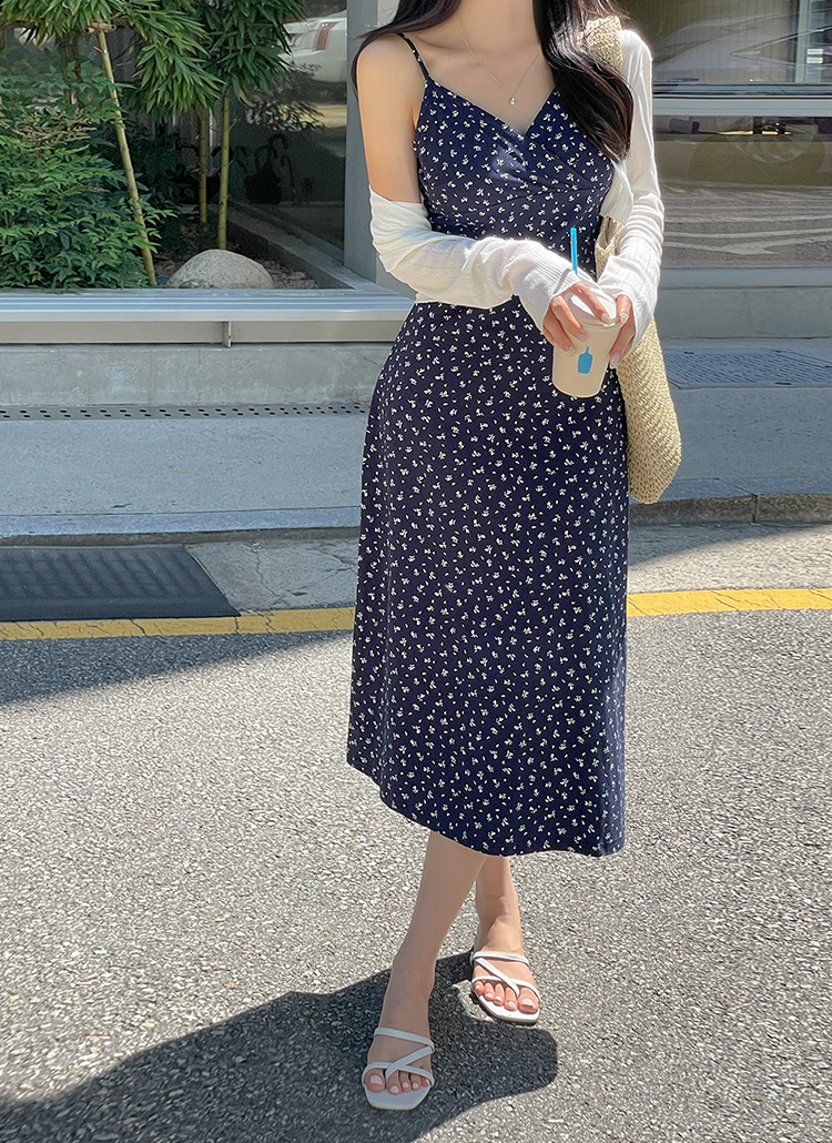 TOCCA 花柄ノースリーブワンピース＋カーディガンセット Vネックパンチングクロップドドローコード花柄ワンピースカーディガン