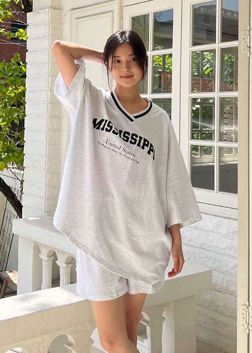 Vネックゴムオーバーサイズ半袖セットアップTシャツショートパンツ