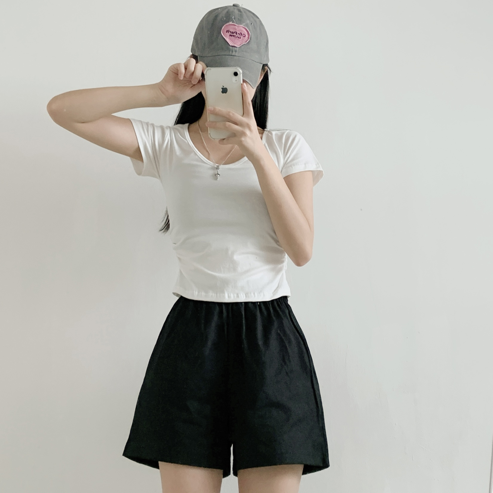 Uネックシンプルベーシックスリム半袖ギャザーTシャツ | 詳細画像5