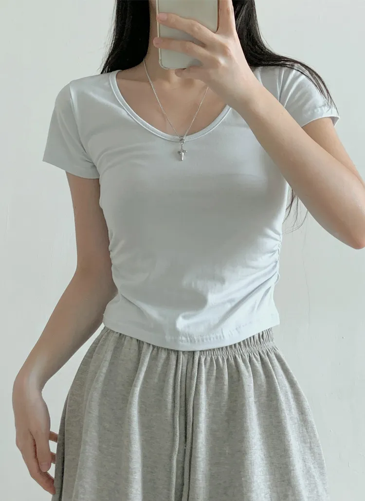 Uネックシンプルベーシックスリム半袖ギャザーTシャツ | 詳細画像1