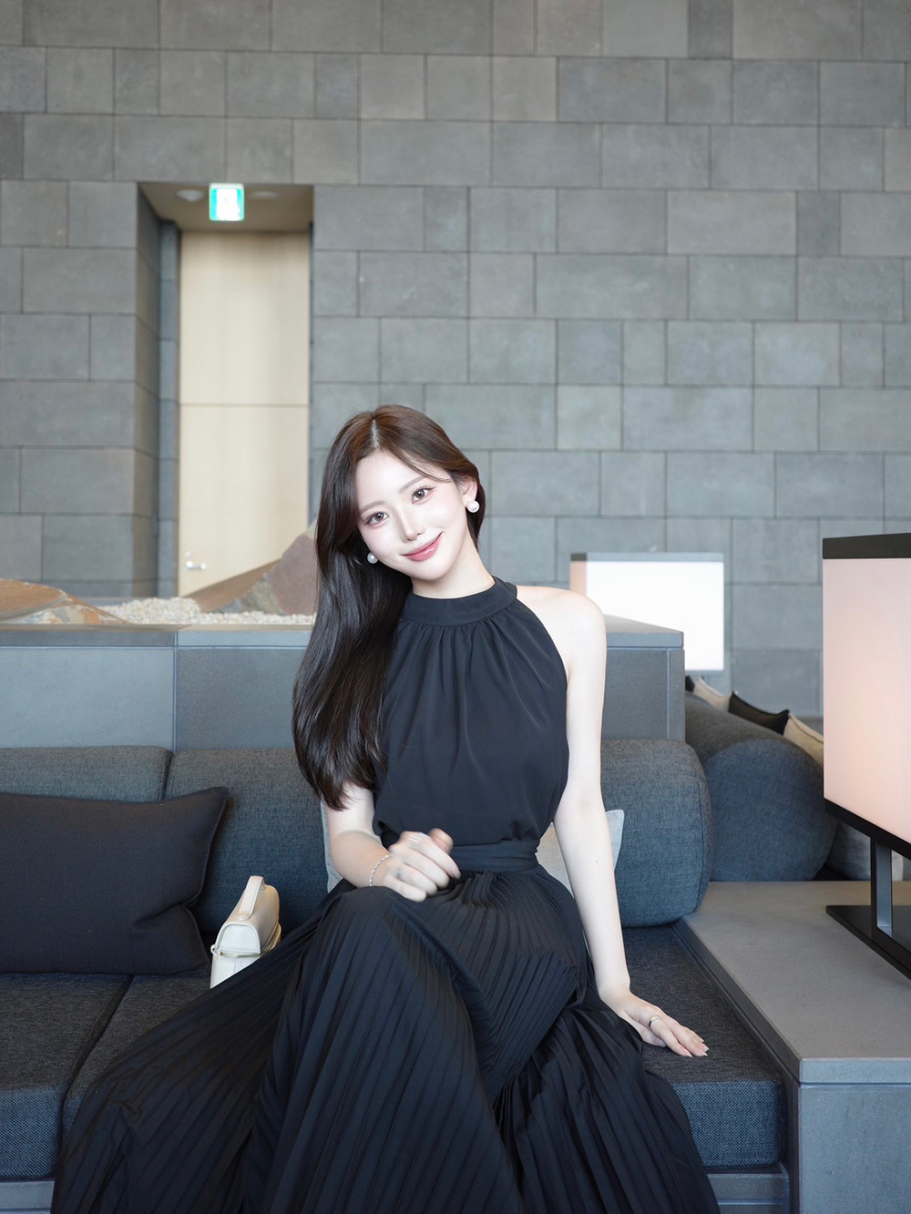 ホルターネックシャーリングブラウス | 詳細画像4