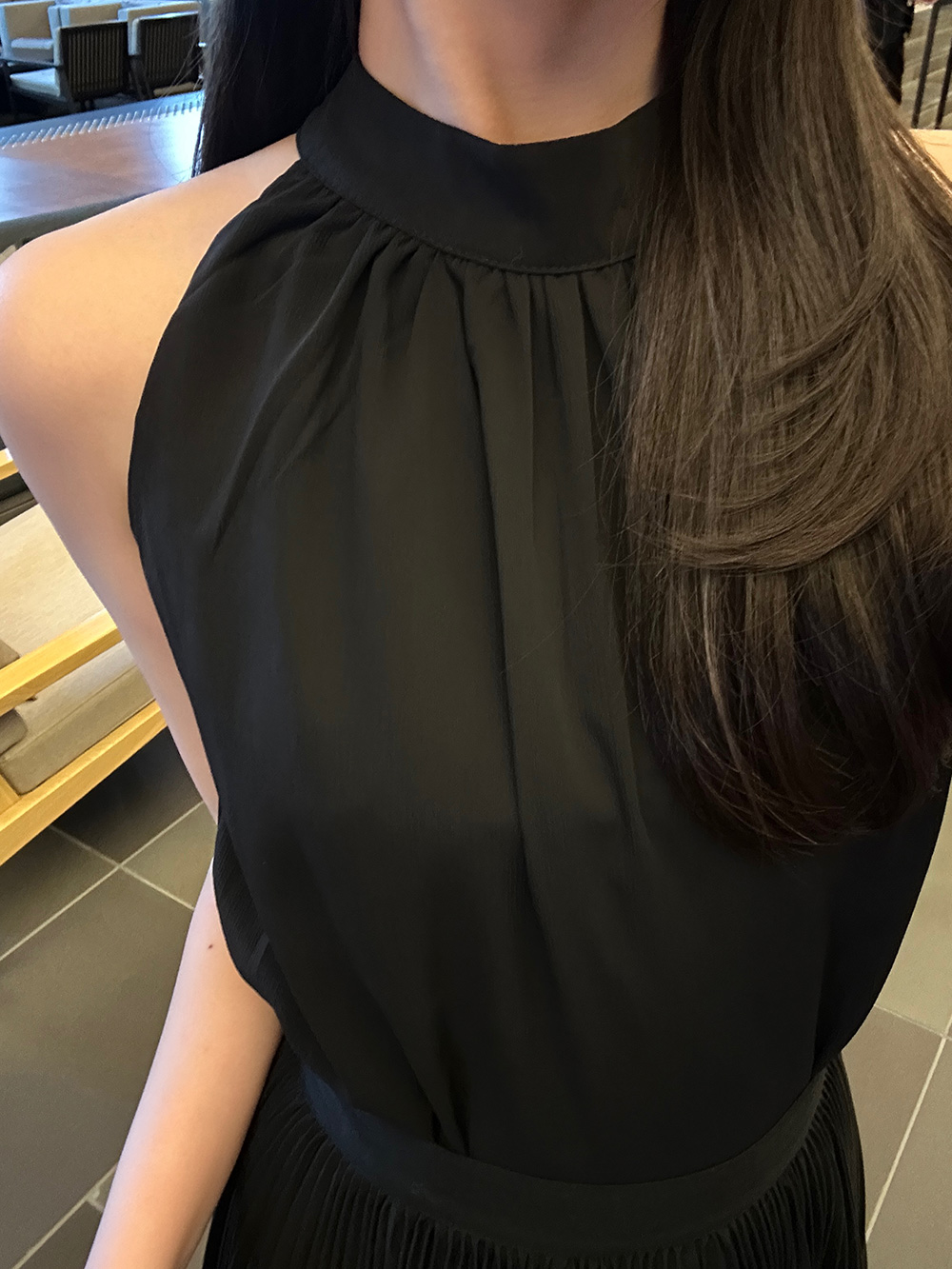 ホルターネックシャーリングブラウス | 詳細画像10