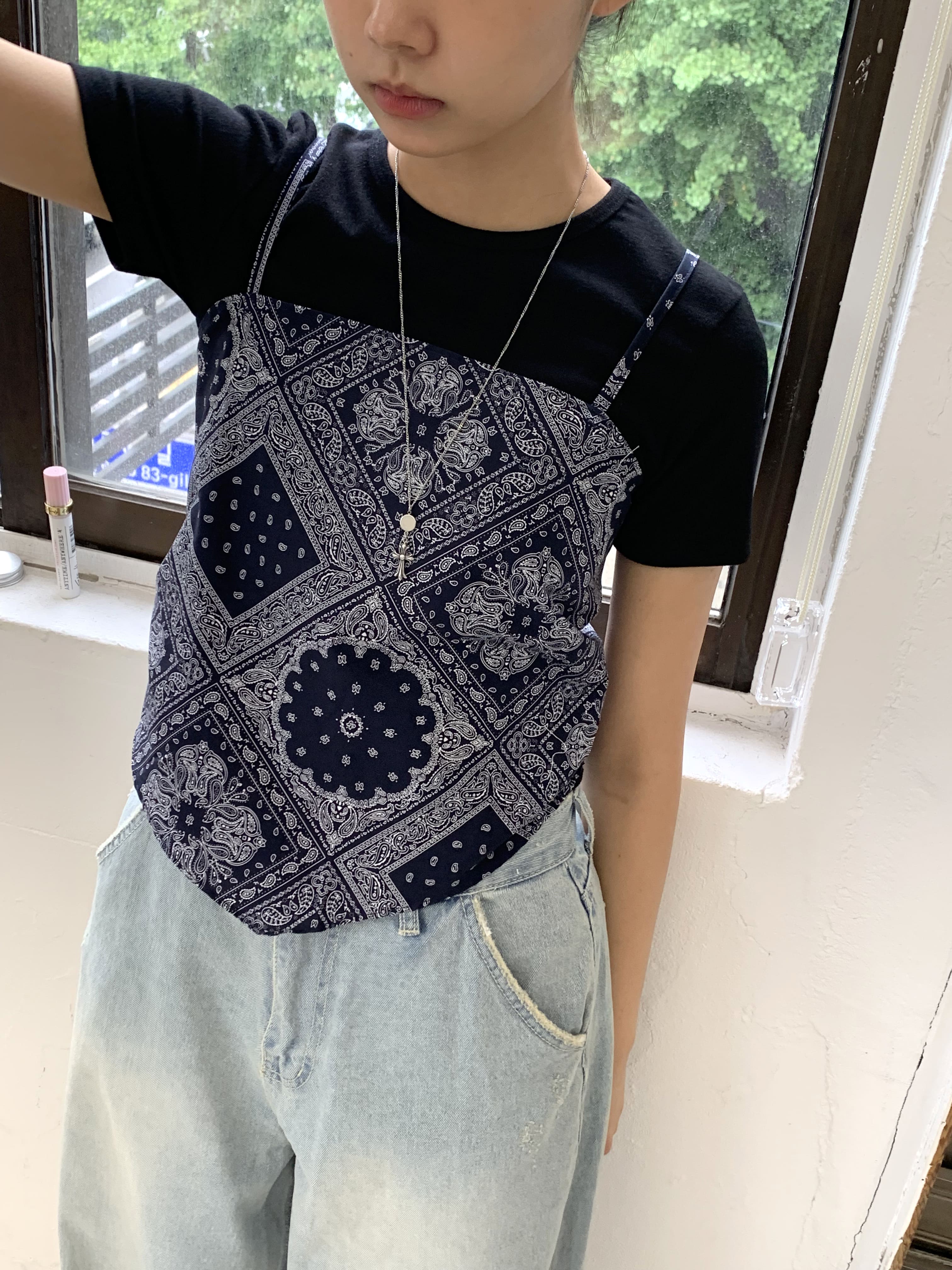 ストラップドローストリングクロップドレイヤードペイズリー