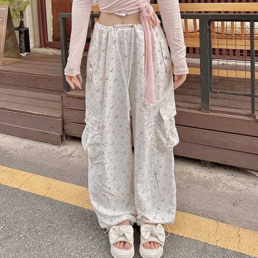 ドローストリングポケットカーゴワイド花柄パンツ | mirangmirang | 詳細画像2