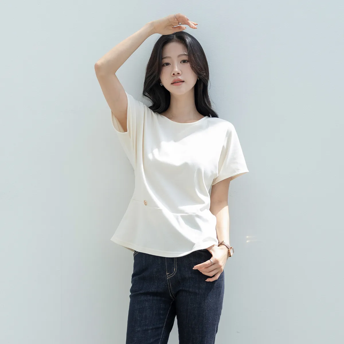 ペンダントラウンドネック半袖ベーシックカラーTシャツ | MONO AT.D | 詳細画像2