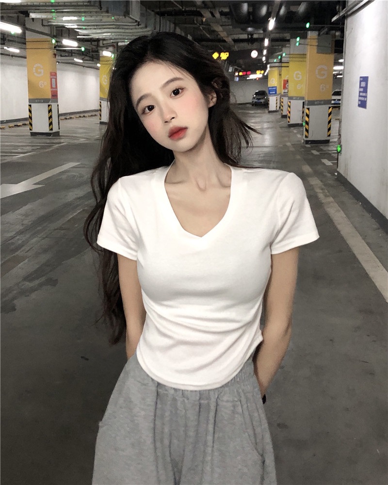 Vネックスリム半袖無地Tシャツ | 詳細画像4