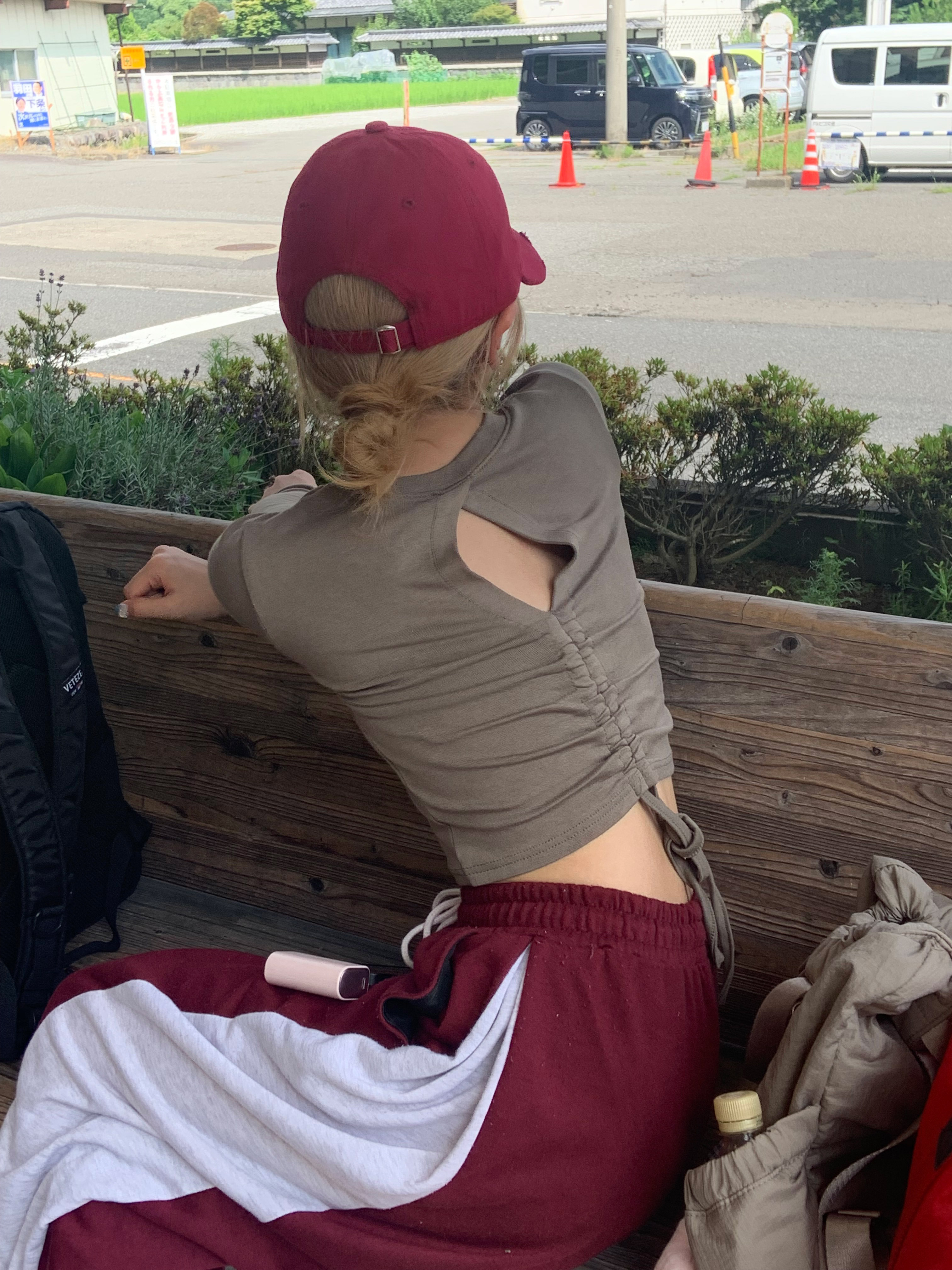 バックシャーリングUネッククロップドTシャツ | 詳細画像8