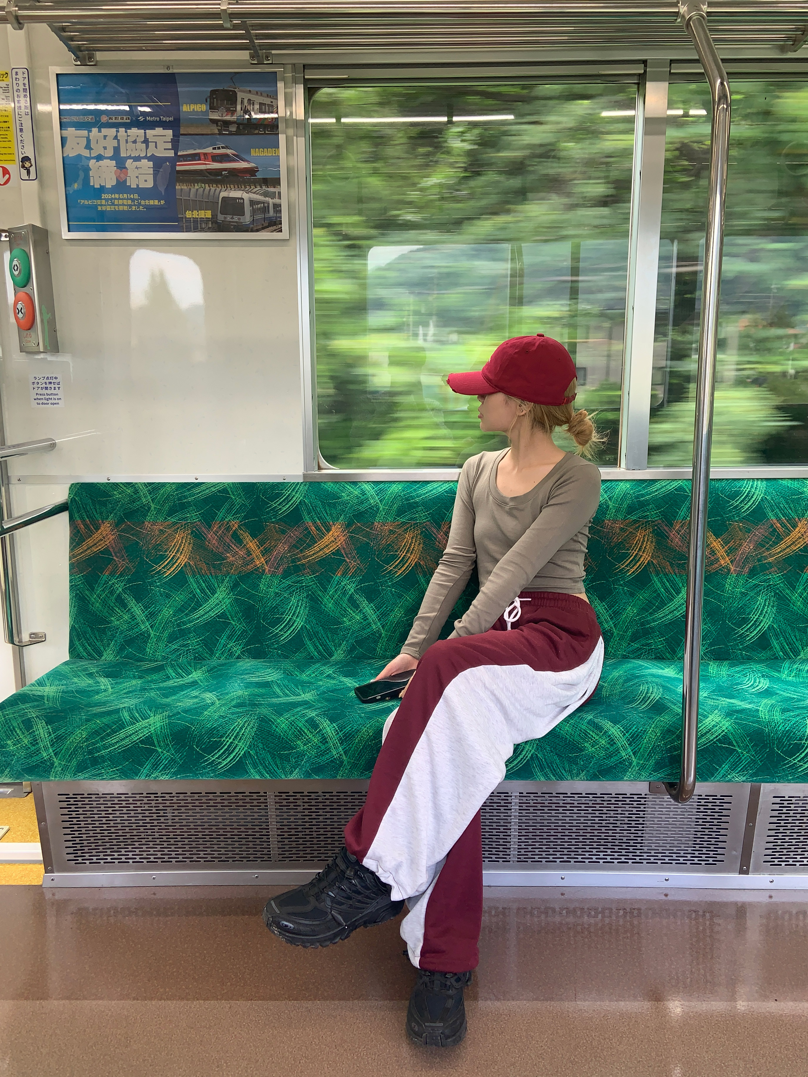 バックシャーリングUネッククロップドTシャツ | 詳細画像12