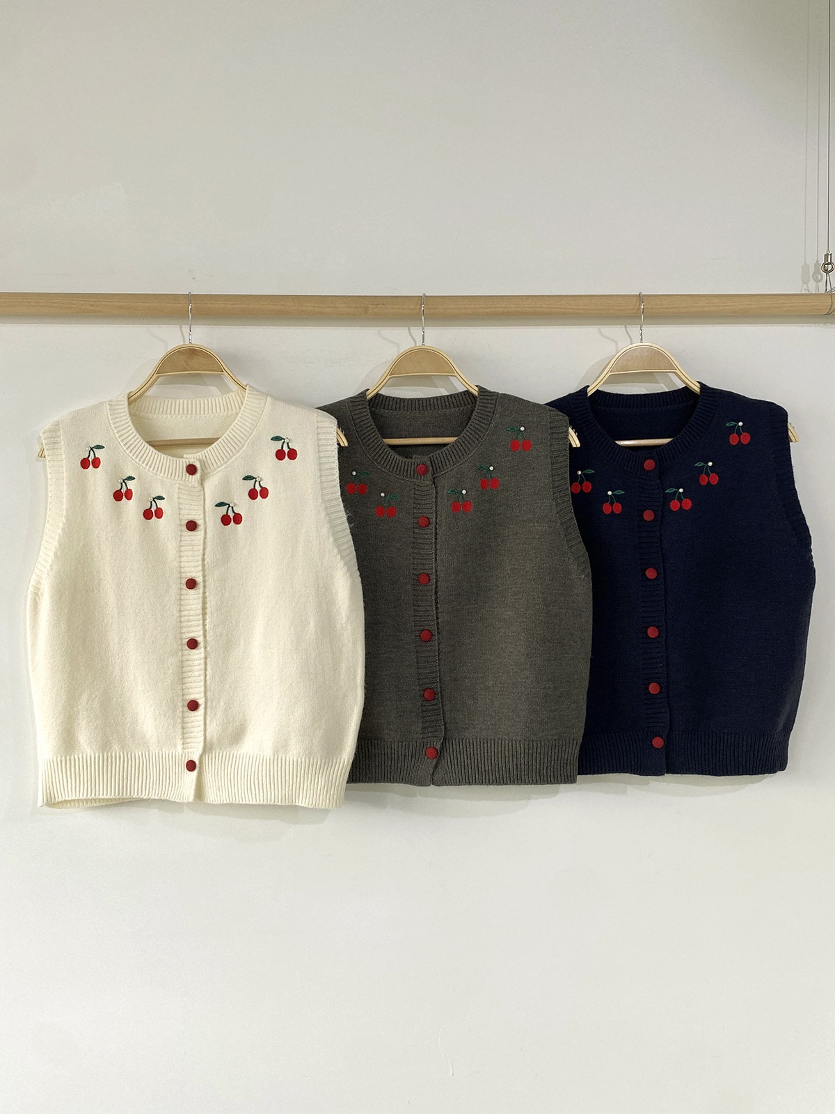 エコパール刺繍くるみボタンベスト | 詳細画像23
