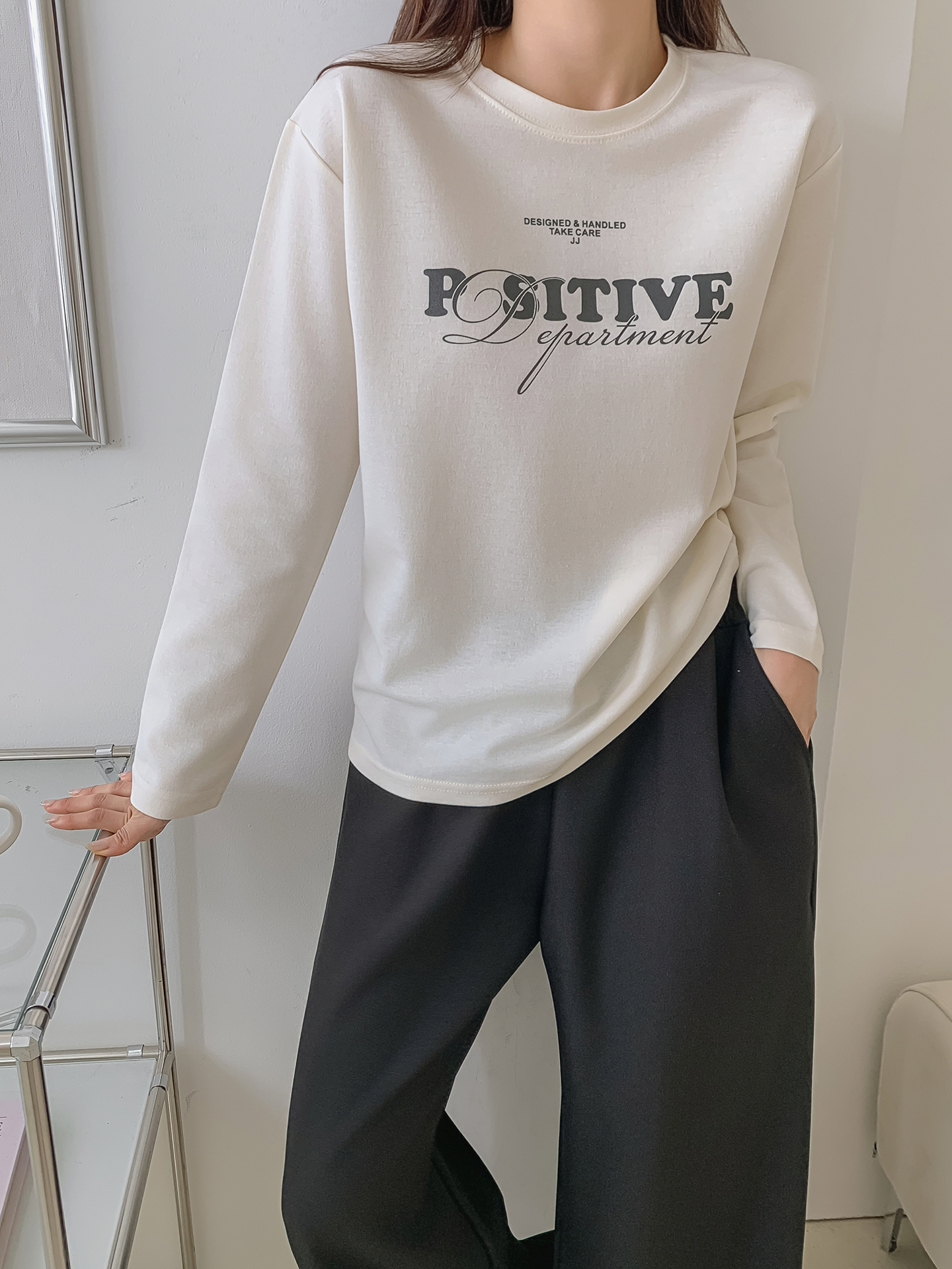 ラウンドネック長袖ロゴTシャツ | 詳細画像6