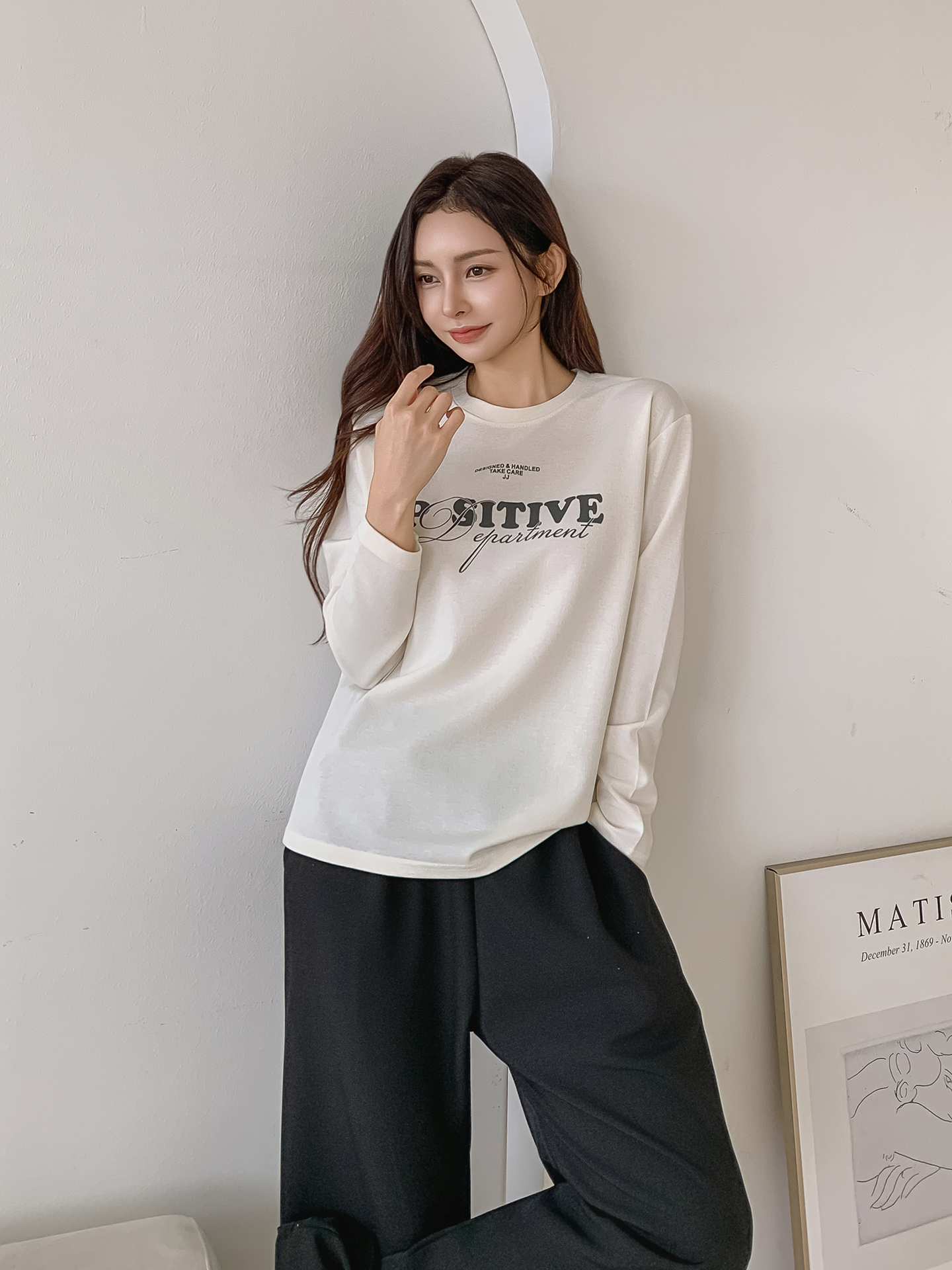 ラウンドネック長袖ロゴTシャツ | 詳細画像16