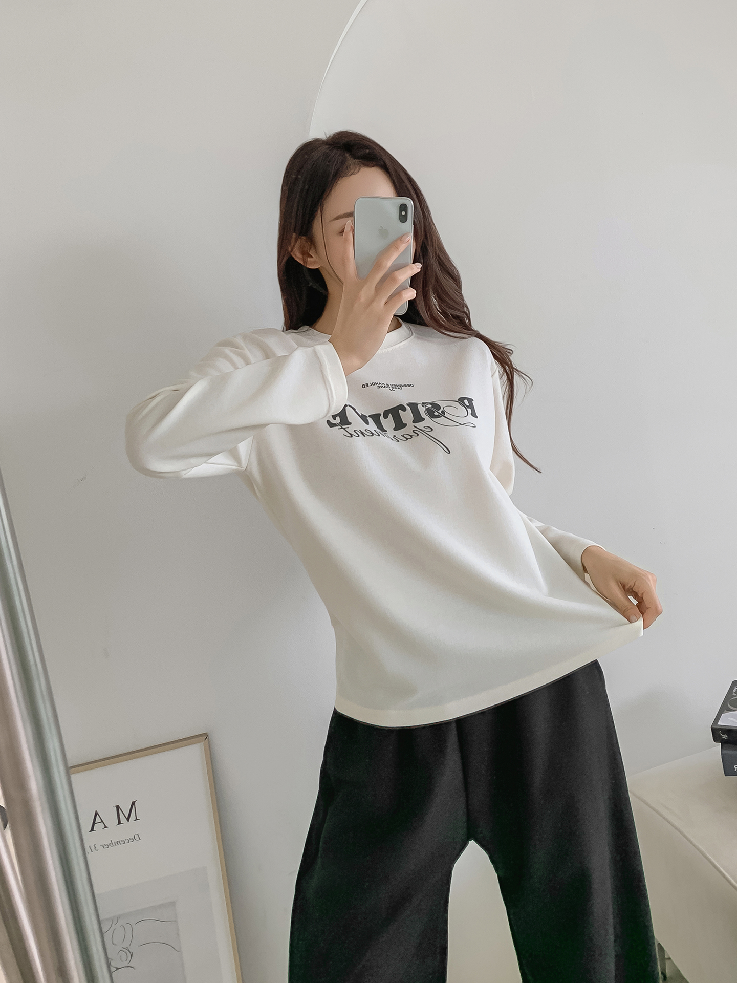 ラウンドネック長袖ロゴTシャツ | 詳細画像18
