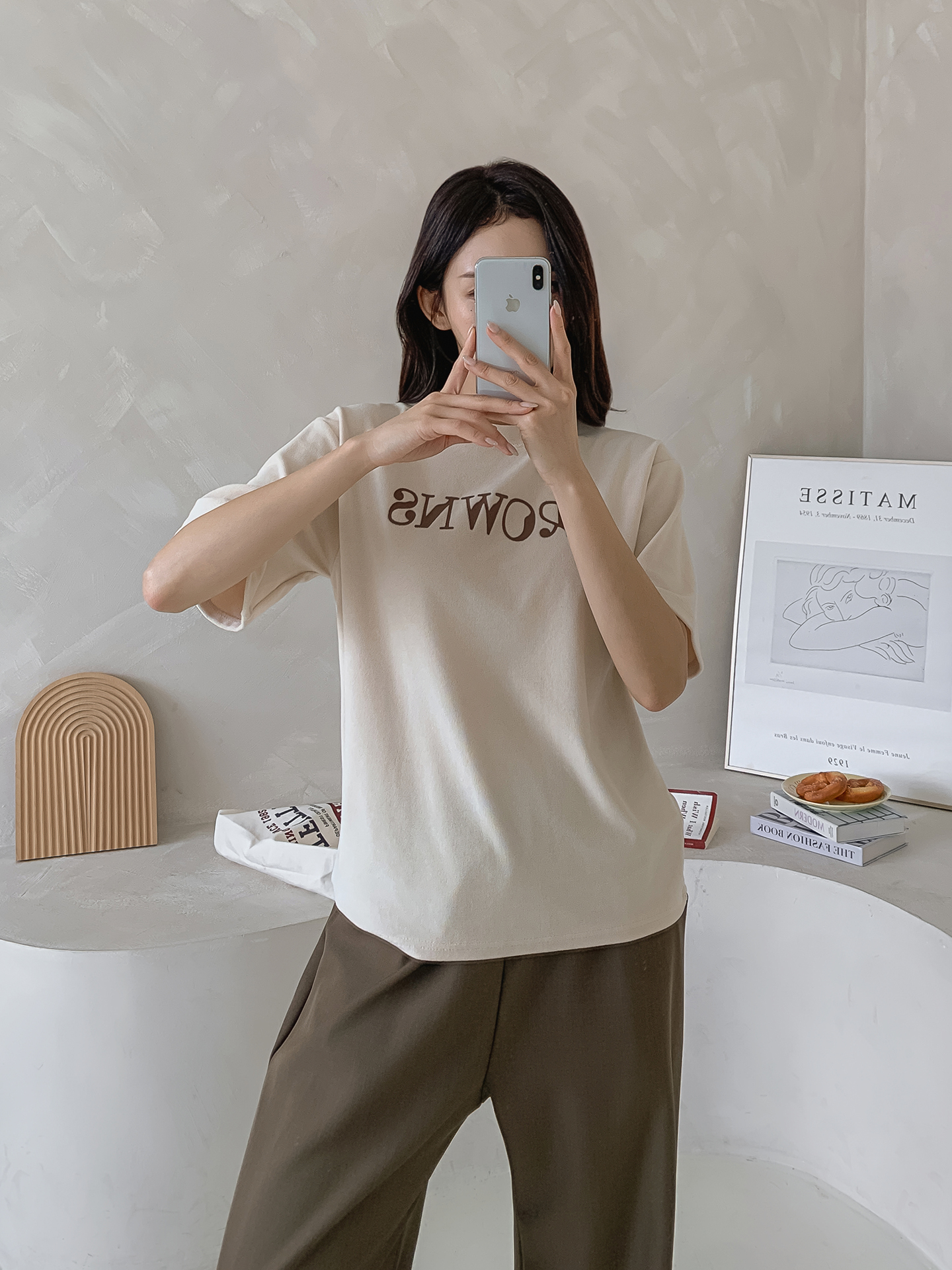 ラウンドネック半袖ロゴTシャツ | 詳細画像16