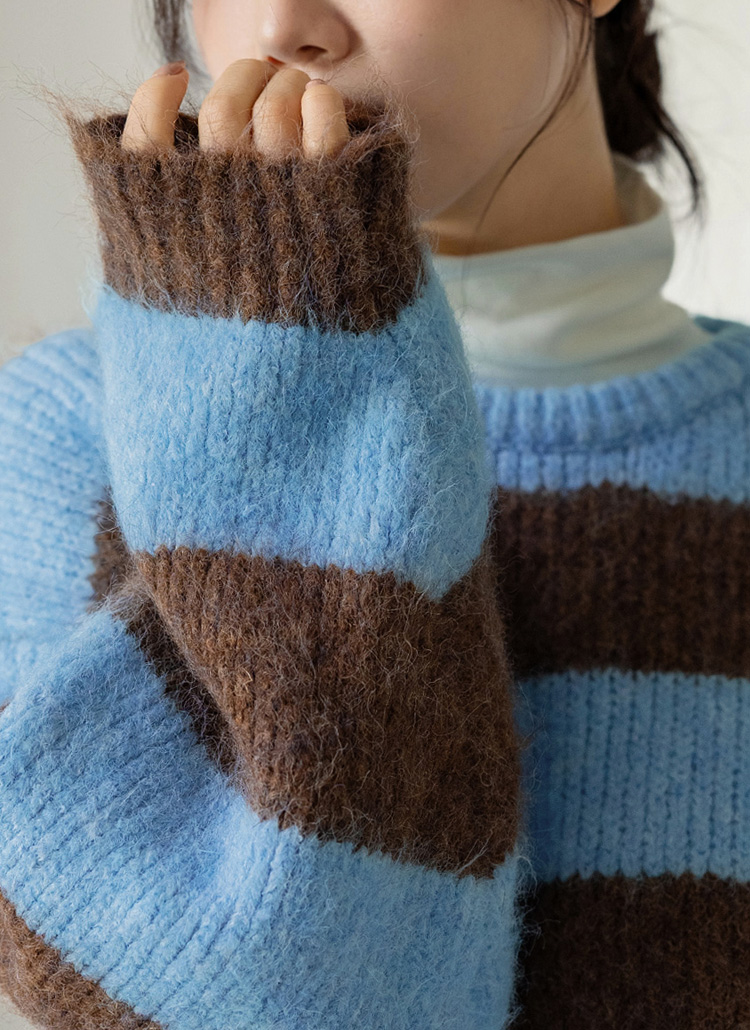 ラウンドネックオーバーサイズ長袖ボーダーニット | レディース