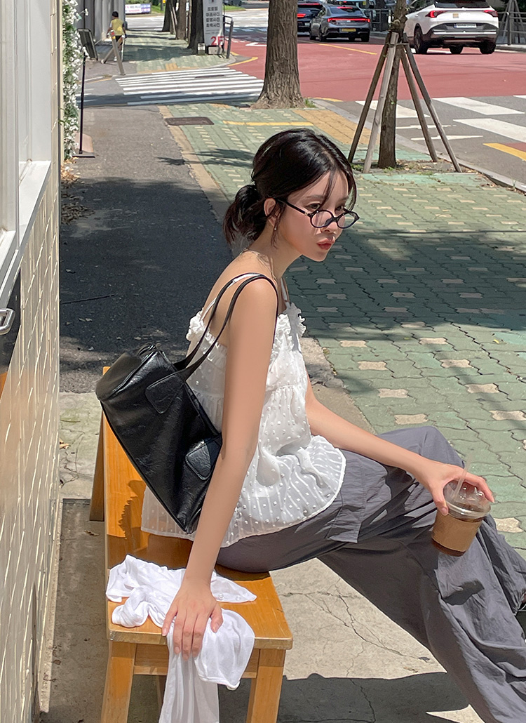 お値下げデザインスリーブキャミブラウス　ホワイト美品 レースフレアAラインドットキャミブラウス | レディースファッション