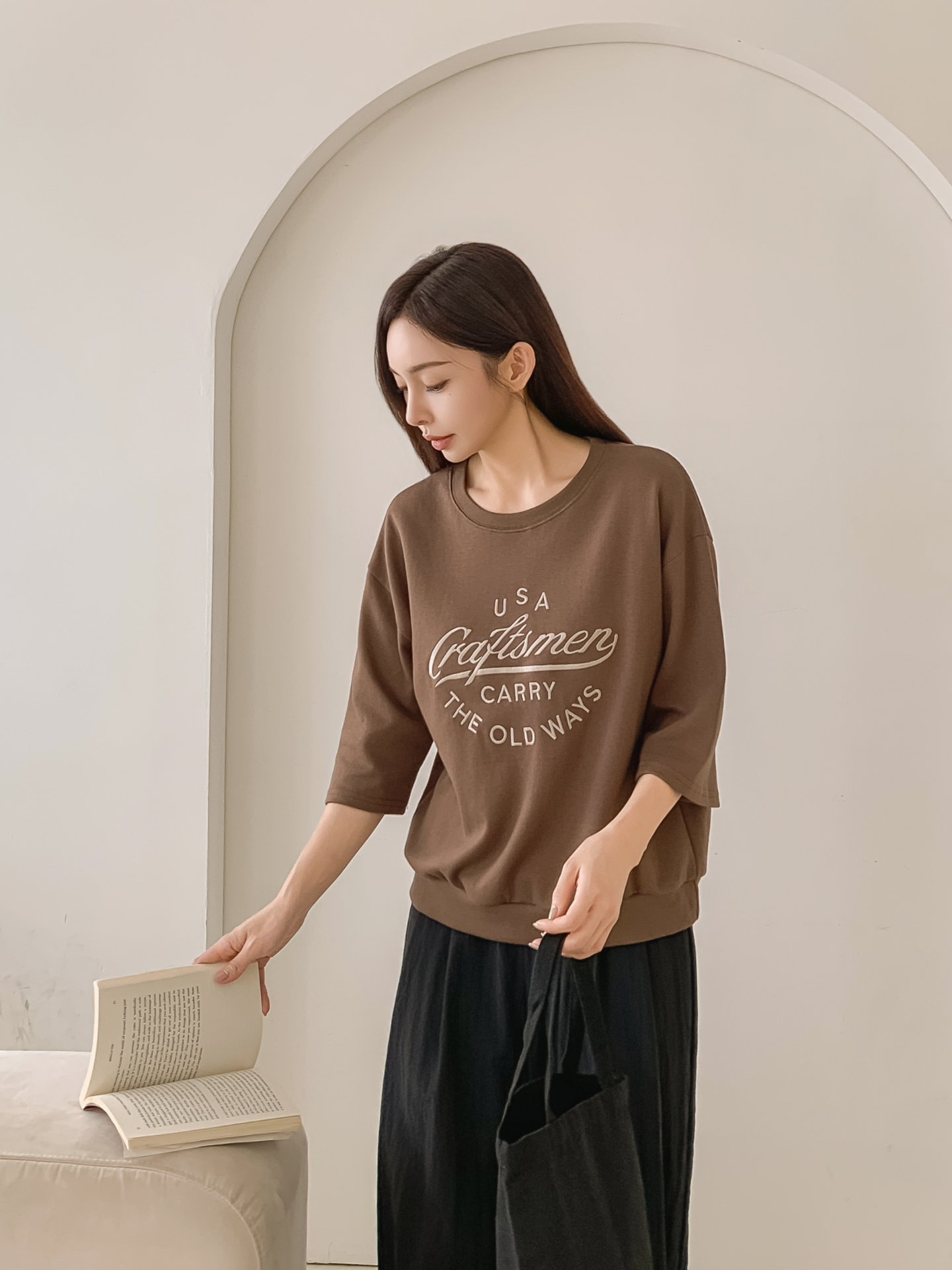 ラウンドネック半袖ロゴTシャツ | 詳細画像2