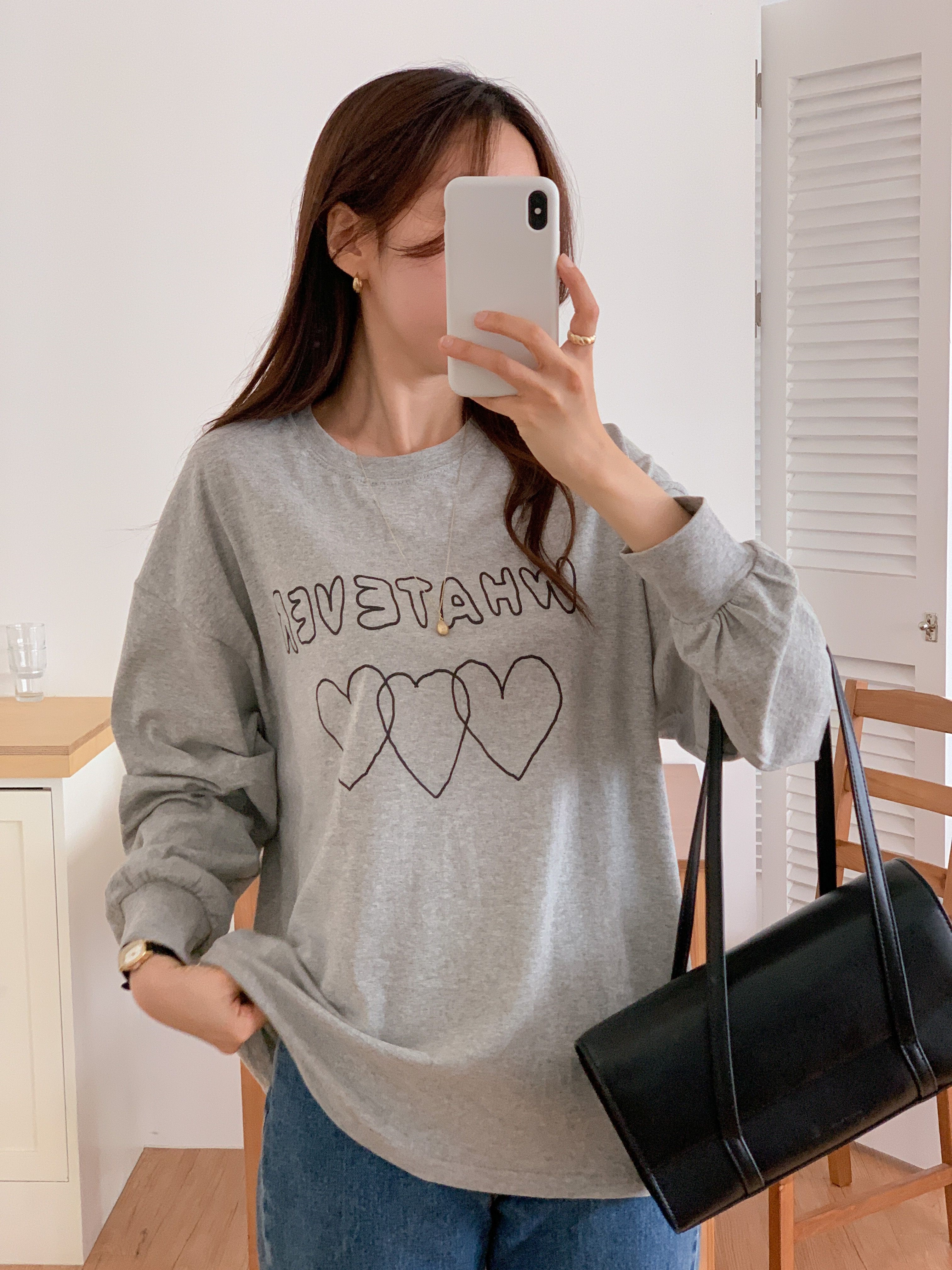 コットンラウンドネックルーズ長袖ロゴTシャツ | 詳細画像20
