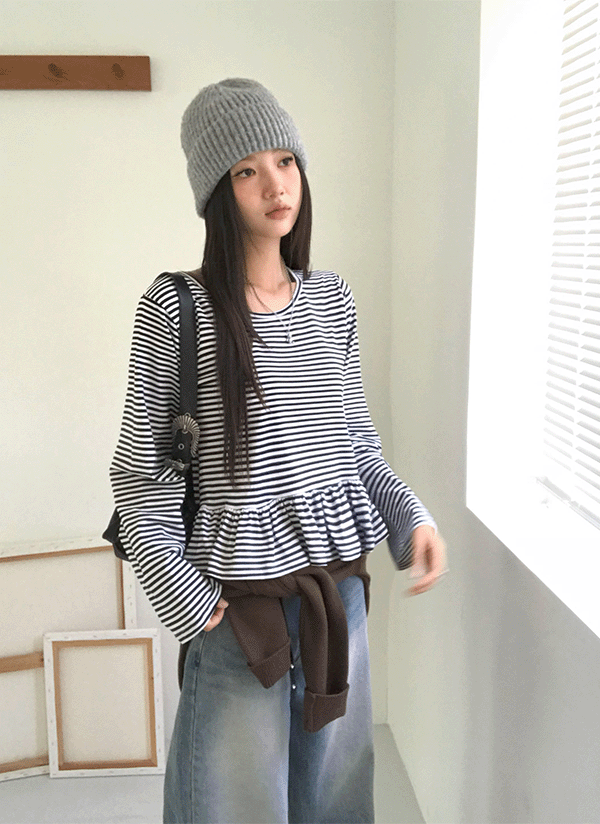 長袖フリルボーダーTシャツ | レディースファッション通販 - DHOLIC