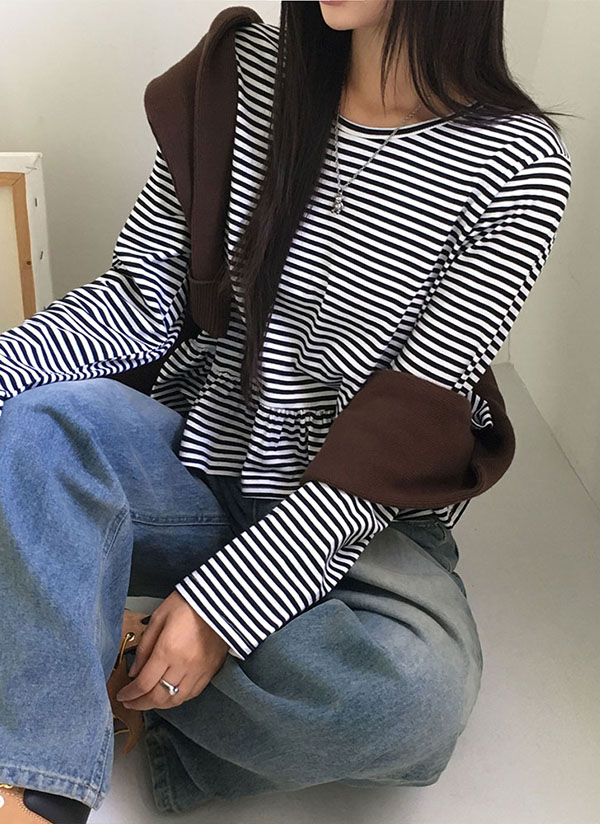 長袖フリルボーダーTシャツ | レディースファッション通販 - DHOLIC