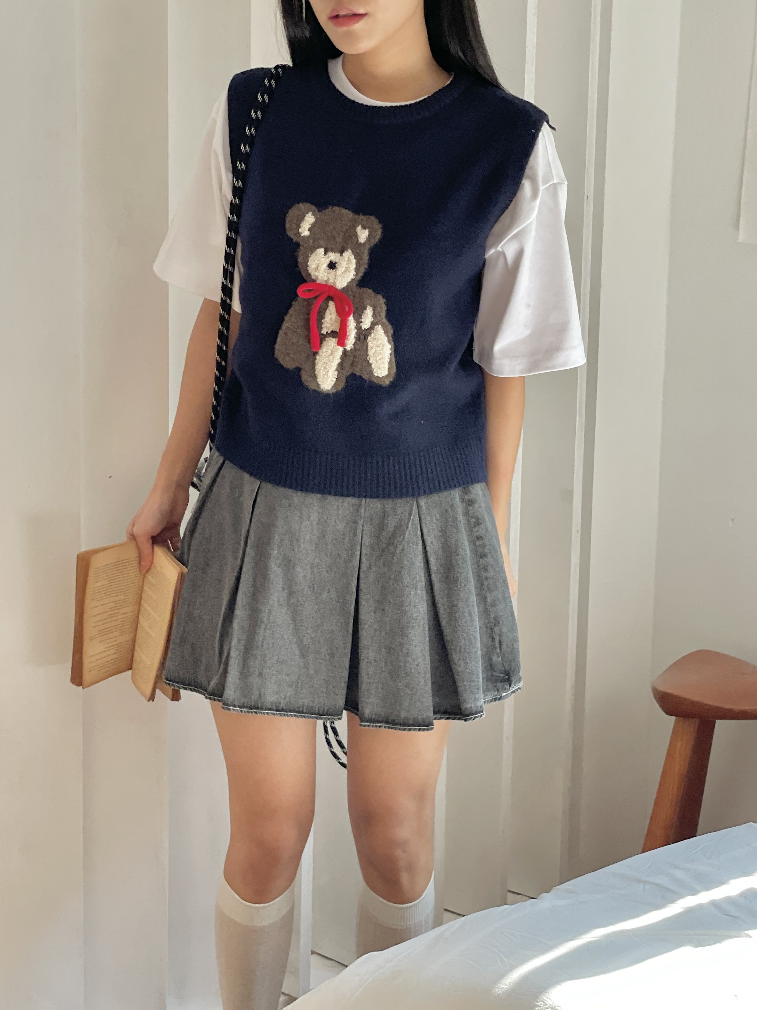 ラウンドネック刺繍ベスト | 詳細画像2
