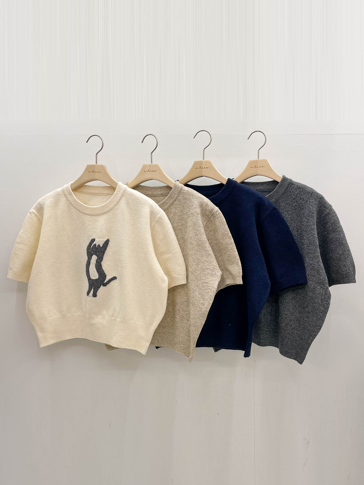 ラウンドネックベーシック半袖刺繍ニット | 詳細画像18