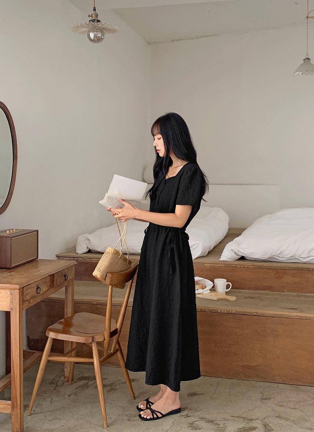 スクエアネックドローストリングリンクルロング半袖くるみボタン