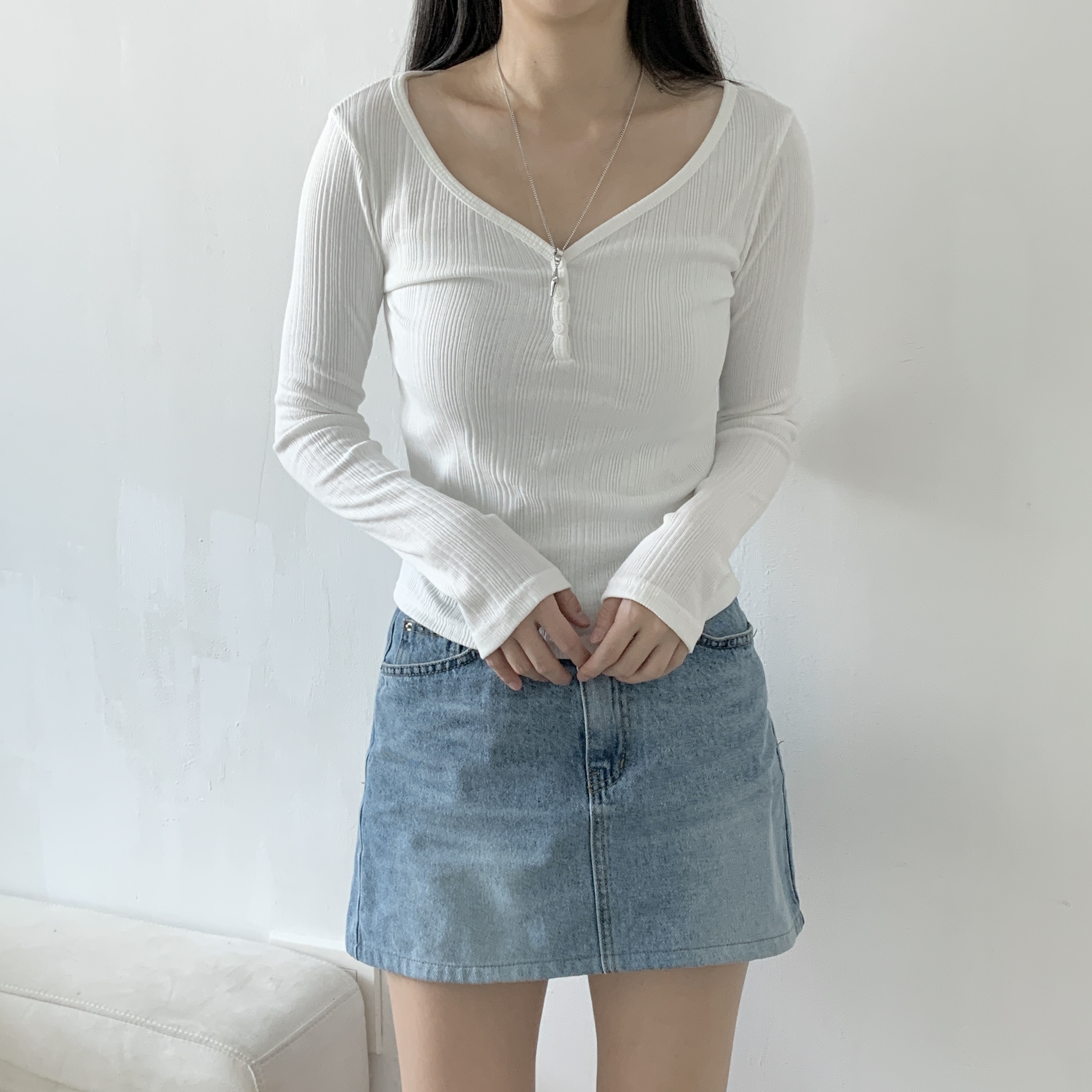 ストレッチボタンVネックスリム長袖Tシャツ | 詳細画像8