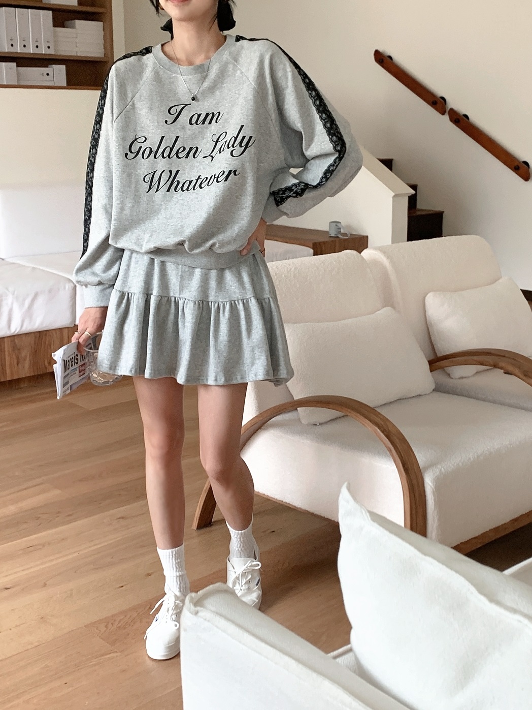 ラウンドネックティアードウエストゴム長袖ロゴレースセットアップTシャツトレーニングスカートパンツ | 詳細画像2