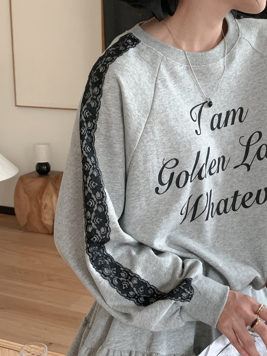 ラウンドネックティアードウエストゴム長袖ロゴレースセットアップTシャツトレーニングスカートパンツ | 詳細画像3