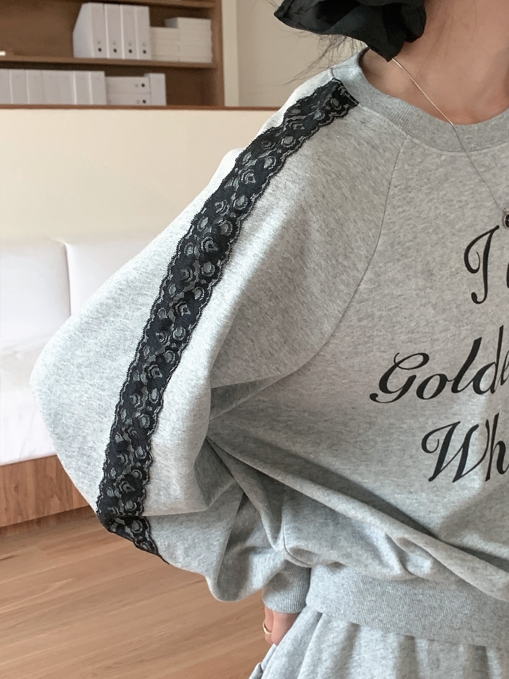 ラウンドネックティアードウエストゴム長袖ロゴレースセットアップTシャツトレーニングスカートパンツ | 詳細画像14