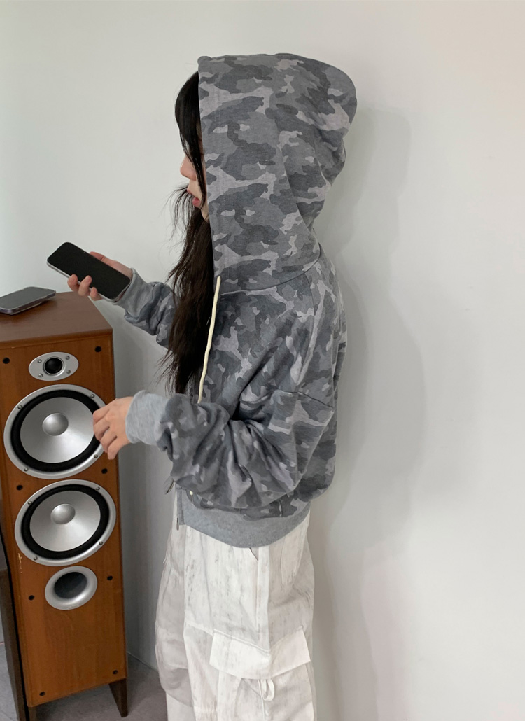 【美品】フォクシー　クロップドパーカー　コットンシルク　ダブルジップ　ロゴ金具 美品】フォクシー クロップドパーカー コットンシルク ダブル