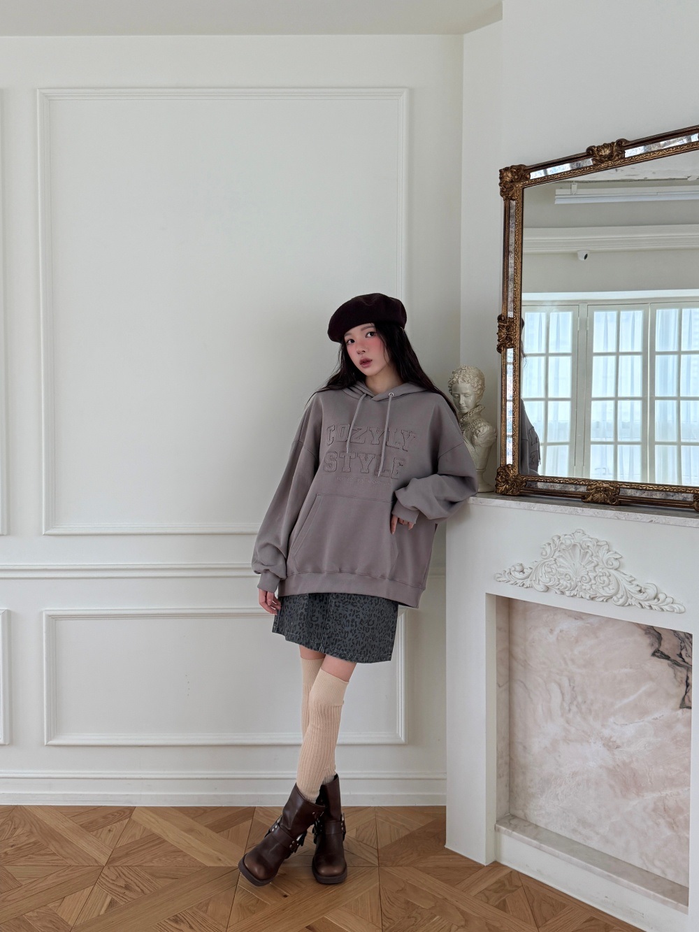 フードパッチオーバーサイズ刺繍長袖Tシャツ | 詳細画像5