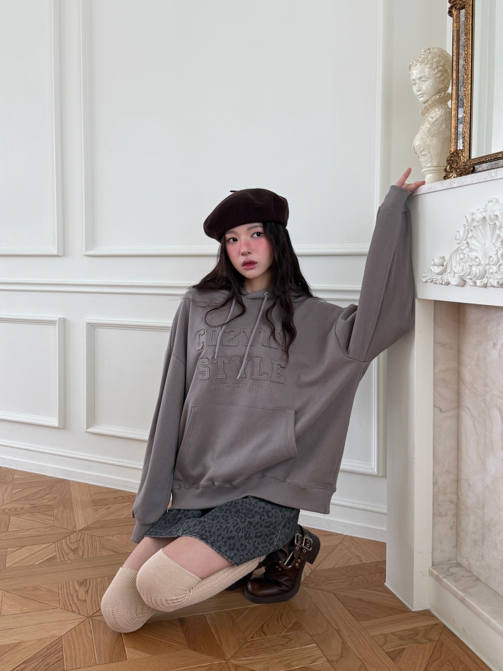 フードパッチオーバーサイズ刺繍長袖Tシャツ | 詳細画像13